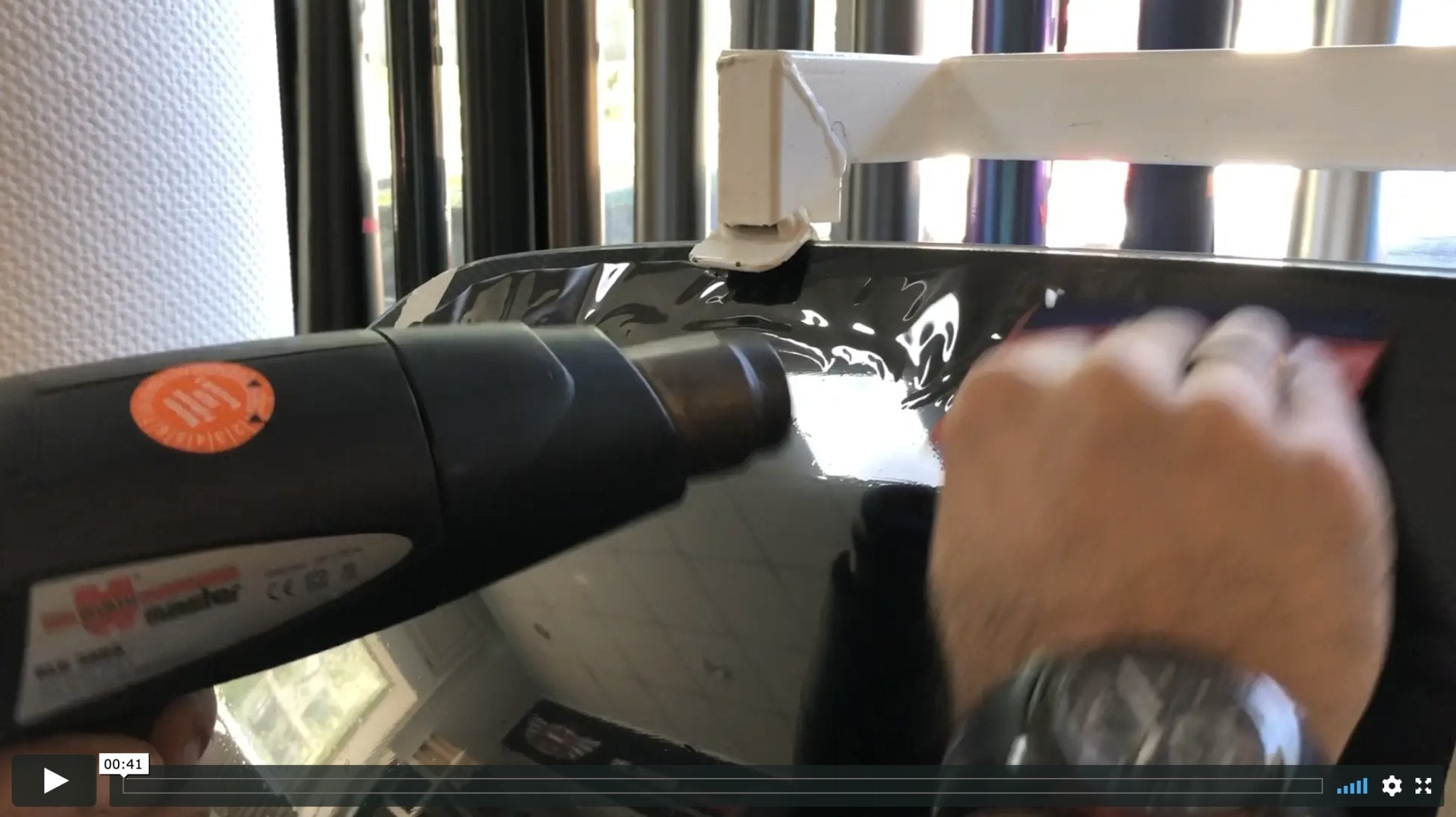 LLumar CTX 05 schrumpfen auf Opel Omega B Caravan Heckscheibe - Foliendealer.com