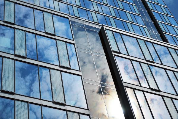 LLumar Außenfolien – Versiegelung mit Vinyl - Bändern - Foliendealer.com